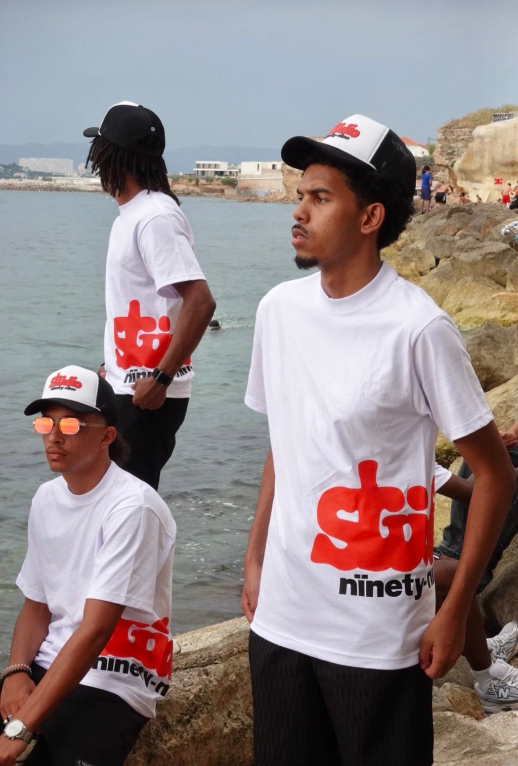 T-Shirt + Caps STUDIO99